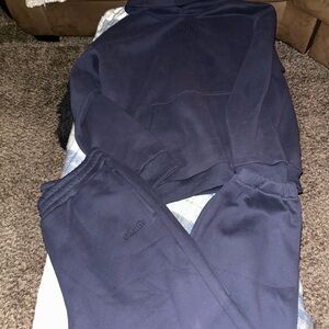 NEW comfrt unisex signature 2x hoodie, xl sweatpants set - NEVER BEEN WORN.